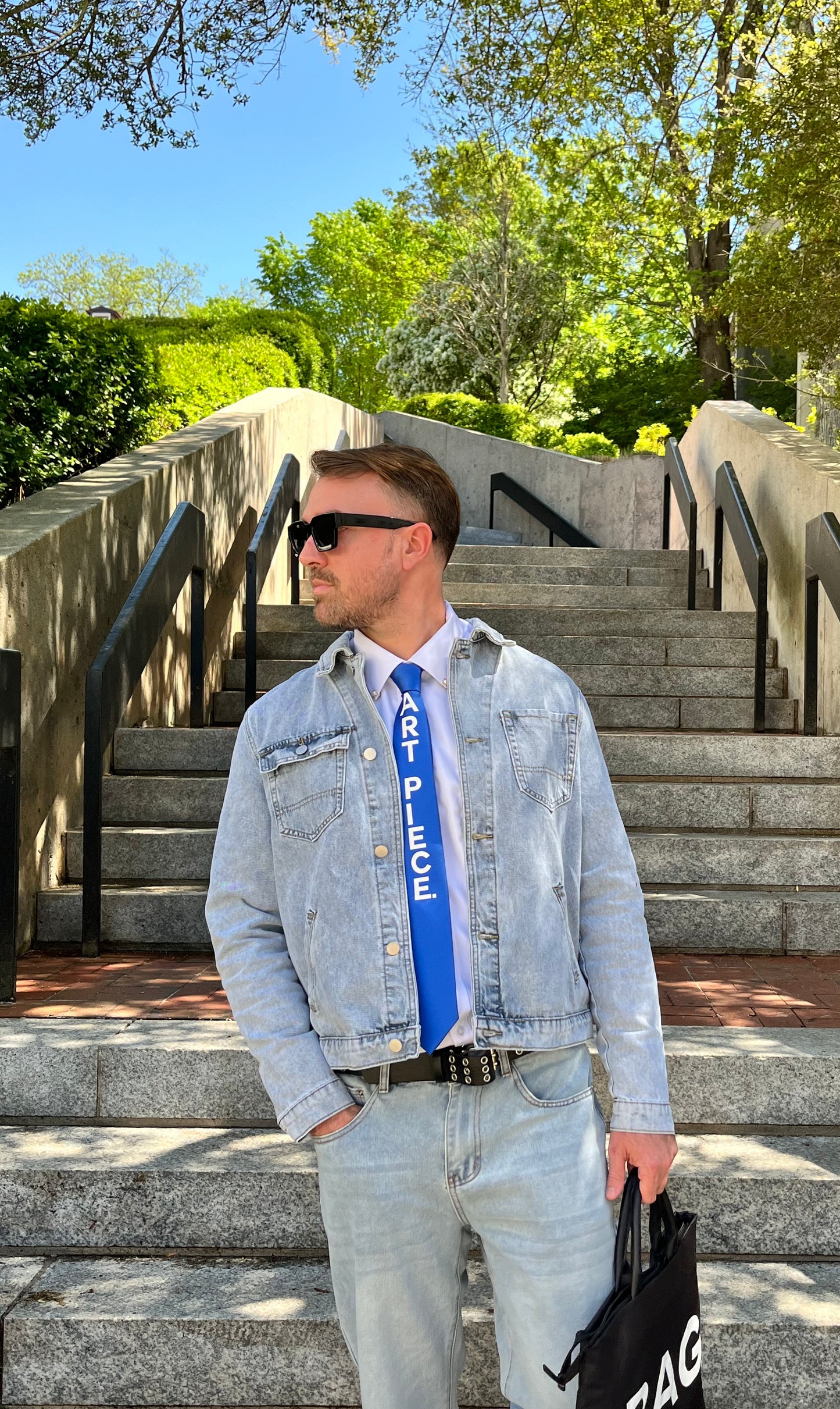 Art Piece Tie (Blue)