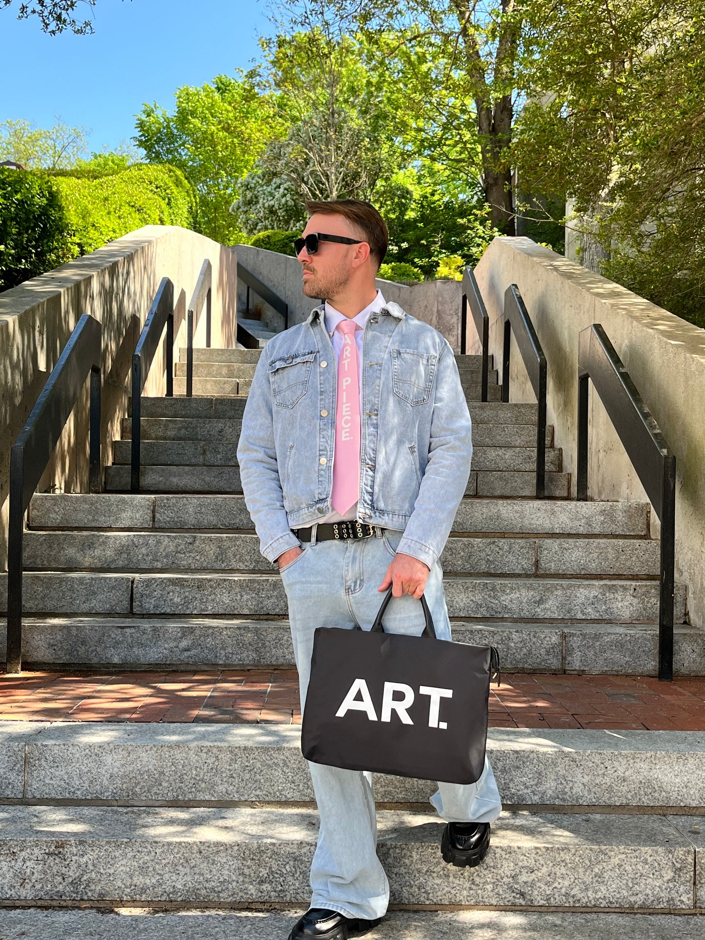 Art Piece Tie (Pink)