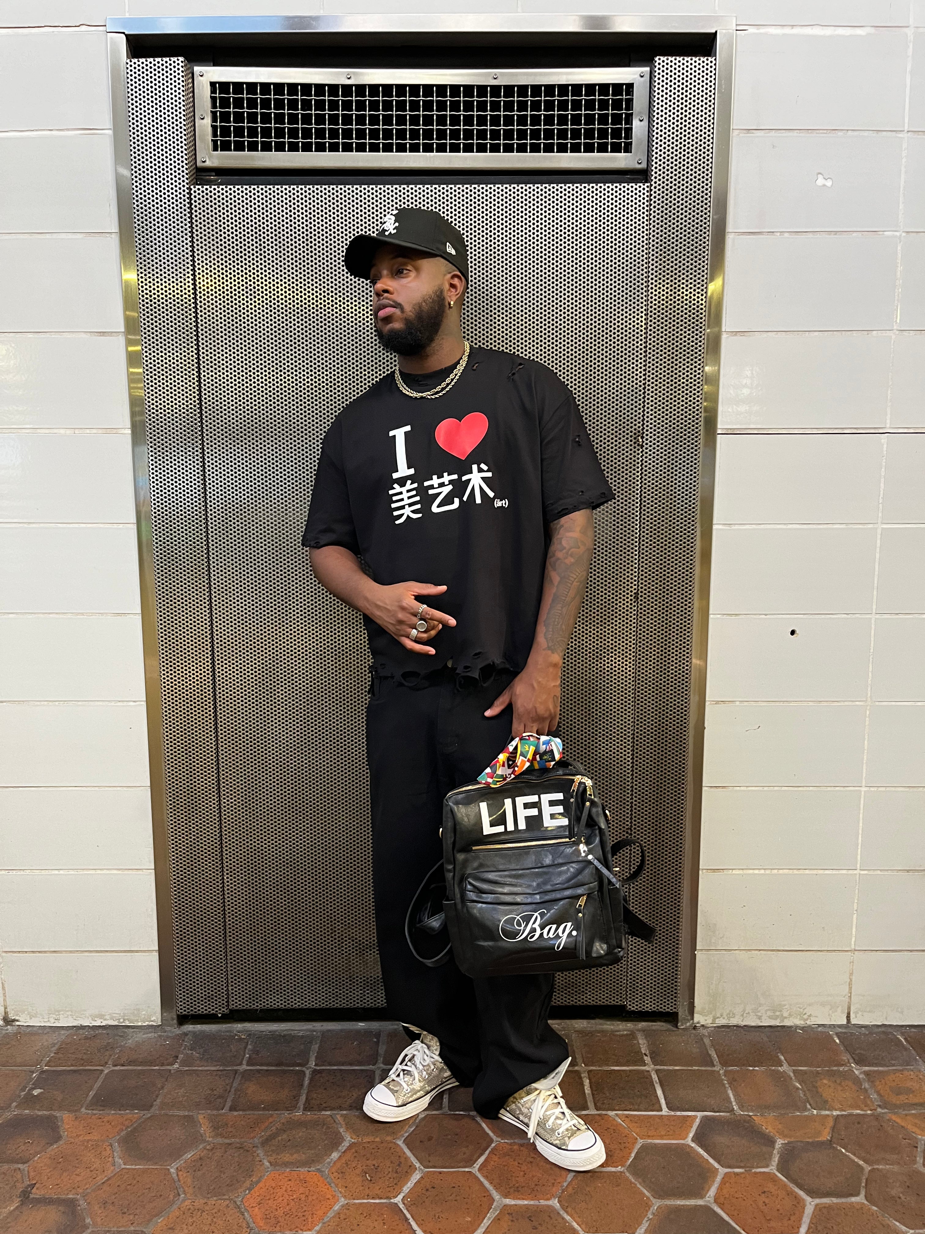 I ❤️ ART TEE — BLACK + Free Art Pouch