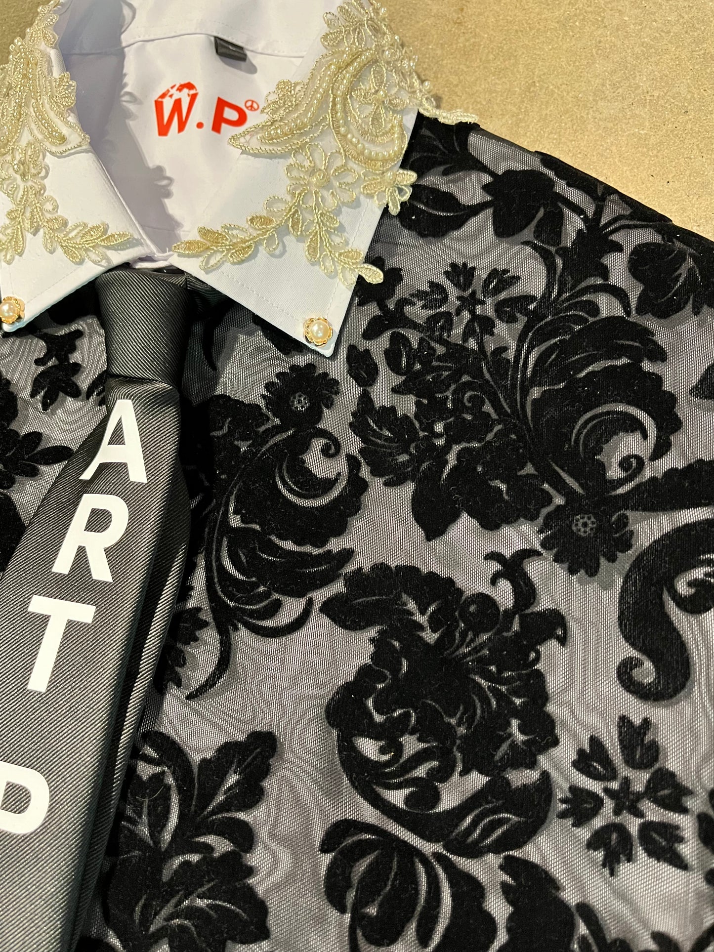 3 Piece Floral Sweater, Shirt and Tie + FREE ART BAG