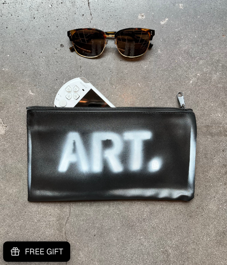 I ❤️ ART TEE — BLACK + Free Art Pouch