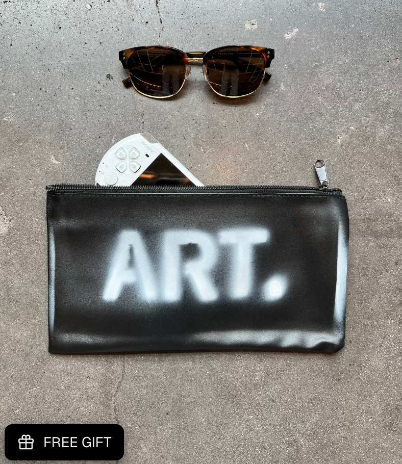 I ❤️ ART TEE — WHITE + Free Art Pouch